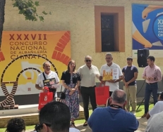 Lidia López Paniagua participa en la entrega de premios del Concurso Nacional de Albañilería Chinato, patrocinado por la Junta de Extremadura