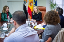 El gobierno de la Junta de Extremadura se reúne con AMAC y piden "unir esfuerzos" para tratar de revocar el cierre de la central nuclear de Almaraz