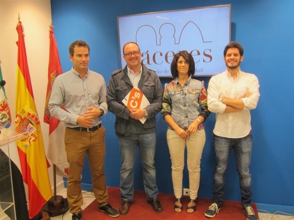 Ciudadanos Cáceres arremete contra el PP y no descarta una moción de censura si no se cumple el pacto municipal