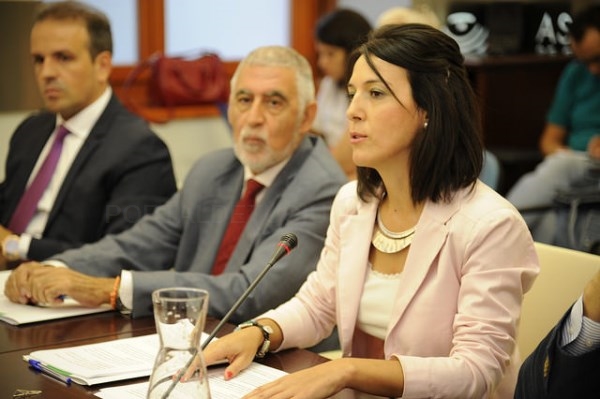 La consejera de Educación y Empleo luchará contra la exclusión social mediante la enseñanza pública y el fomento del trabajo digno