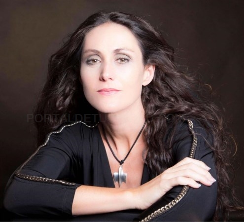 El programa 'Cantando Copla' arranca este viernes con la actuación de Clara Montes en Miajadas