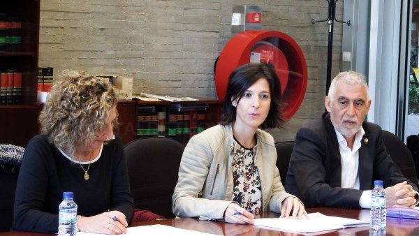 La consejería de Educación y Empleo se compromete a cubrir en las oposiciones el cien por cien de la tasa de reposición