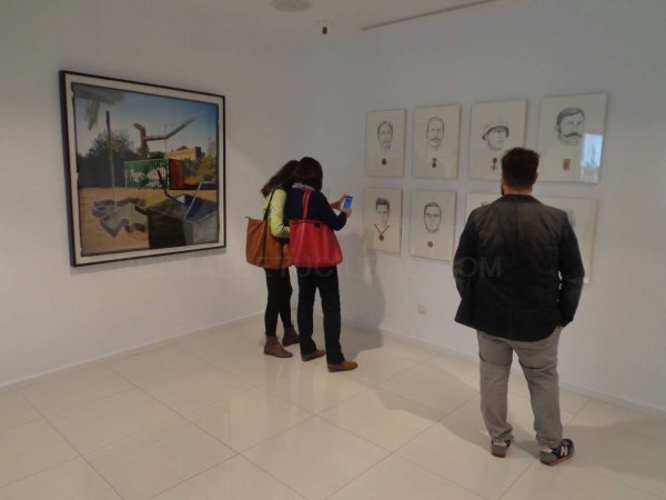La muestra 'Tercer espacio: entre tradición y modernidad' se amplía en la Sala de Arte El Brocense