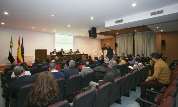 La Junta desarrollará una ley para prevenir el consumo de alcohol en menores