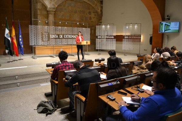 El Consejo de Gobierno acuerda destinar 6 millones de euros a la atención de personas mayores y de mayores con dependencia