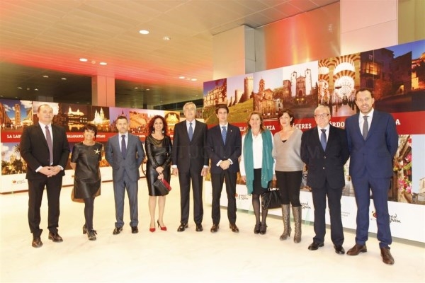 Mérida y Cáceres presentan en Bilbao su oferta turística como ciudades Patrimonio
