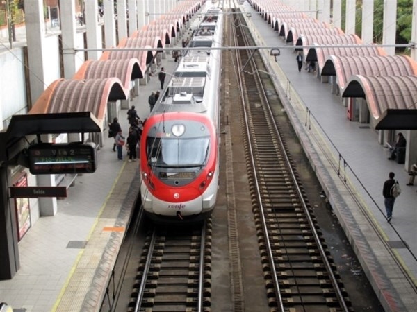 Adif adjudica el recrecido de andenes en Cañaveral
