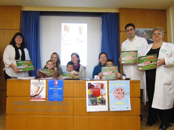 ADMO recauda fondos con su calendario solidario 2016