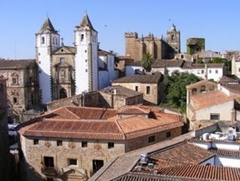 Cáceres llega en 2015 a los 671.290 visitantes