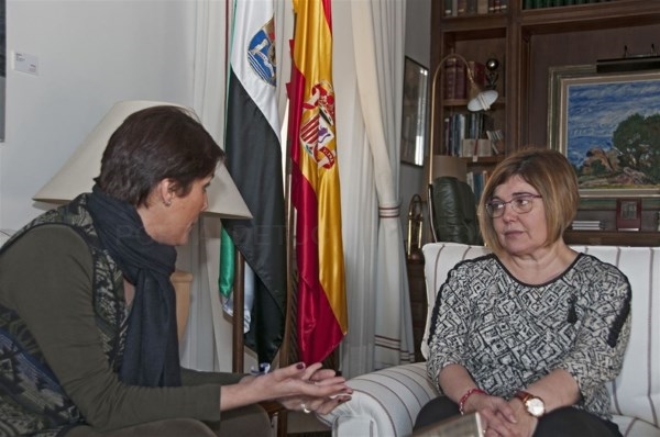 La Diputación de Cáceres y el IMEX aúnan esfuerzos para trabajar por la igualdad