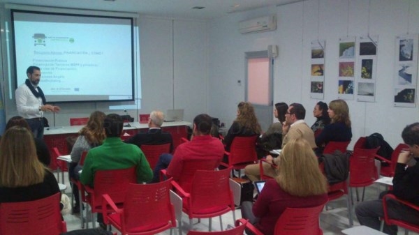 La Junta informa de los servicios que ofrece el Punto de Acompañamiento Empresarial (PAE)