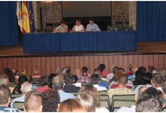 Charo Cordero anuncia una reducción del 0,25% del premio de cobranza de recaudación a los ayuntamientos a partir del 2017