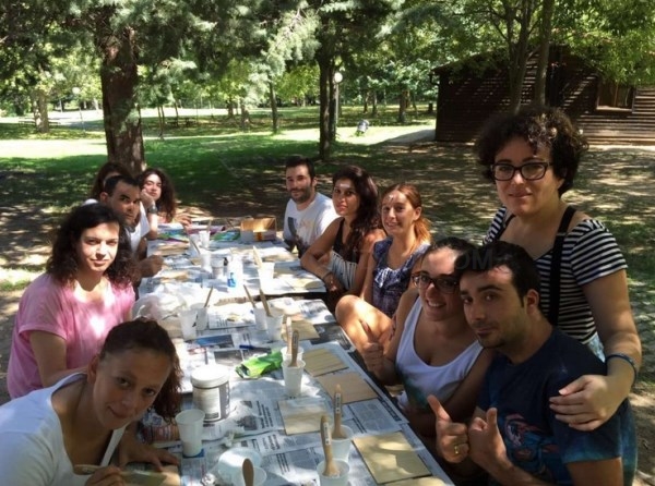 Jóvenes de toda España trabajan en Jerte con usuarios y usuarias de AEXPAINBA en el campo de trabajo ‘Capacitados para disfrutar 3’