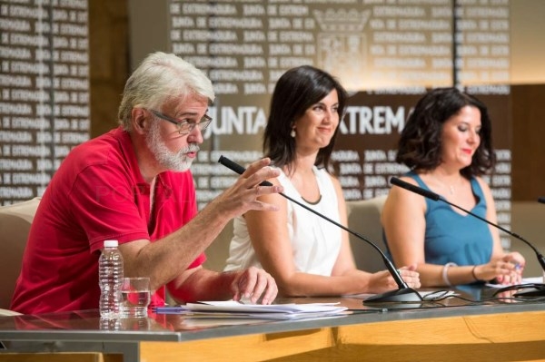 La secretaria general de Cultura presenta el programa ‘Extremadura en Colombia’, un proyecto prioritario en la política de acción exterior