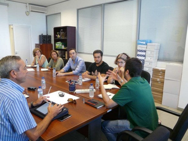 El director del Instituto de la Juventud preside una reunión sobre novatadas del grupo de trabajo Alcohol y menores