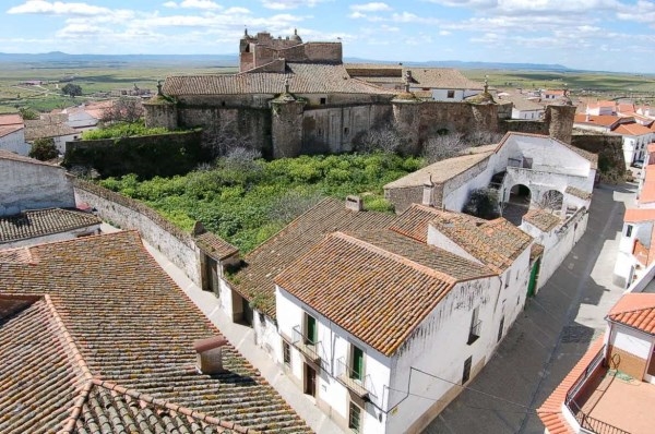 Publicada en el DOE la declaración del Patrimonio Histórico-Artístico de Brozas como Bien de Interés Cultural