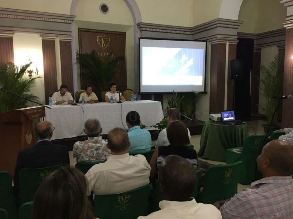 La delegación extremeña en Cuba pone las bases para cerrar acuerdos