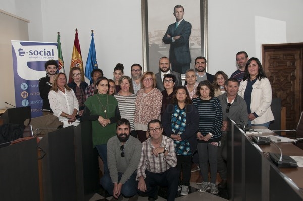 El Boletín Oficial de la Provincia de Cáceres ha publicado en su número 215 las bases para la licitación de suministro e instalación de señalización d