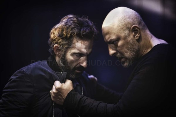 Roberto Álamo y Pepe Ocio se suben a la escena de la Sala Trajano para representar “La lluvia constante”