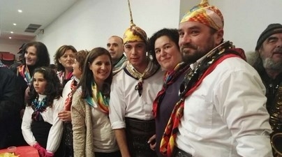 Gil Rosiña y García Bernal participan en la fiesta de ‘La Encamisá’