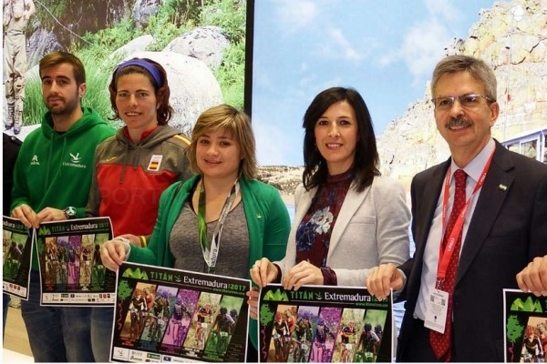 La Junta de Extremadura exhibe en FITUR el potencial de turismo activo de los circuitos deportivos de 2017