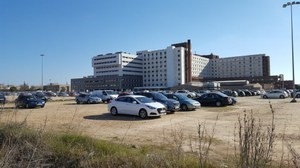 El Consejo de Gobierno de la Universidad de Extremadura ha aprobado  la convocatoria de 10 plazas de auxiliar de servicios.