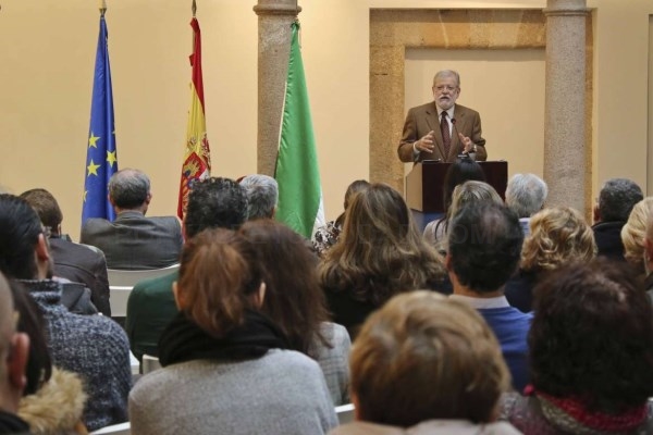 Rosa Balas aboga por el debate participativo en la construcción de la Europa del futuro