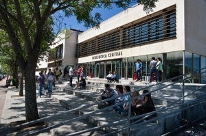 Fides Banca Ética concede préstamos sin intereses a estudiantes de la UEx