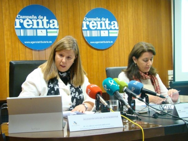 La Junta establece 22 puestos de atención al contribuyente en la campaña de la Renta de 2016 de un total de 63.