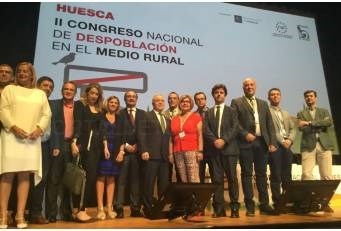 La Presidenta de la Diputación reclama “un enfoque local de todas las políticas” para luchar contra el despoblamiento