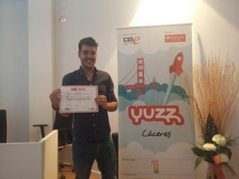 Un proyecto de tecnología aplicada a la apicultura, elegida la mejor idea del Centro YUZZ de Cáceres.