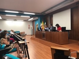 La UEx aprueba los complementos retributivos adicionales para el personal docente e investigador.