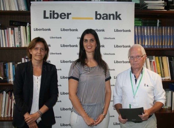 El convenio entre la Junta de Extremadura y Liberbank financia el proyecto para la conservación de la torre del Palacio de la familia Pizarro en Conqu