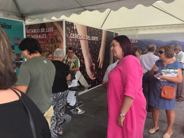 Begoña García destaca el impulso a la Extremadura rural con eventos como la Fiesta de la Tenca.