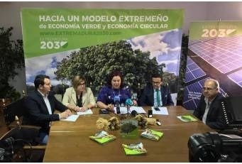 FEMPEX y Diputaciones Provinciales se adhieren formalmente a la estrategia “Extremadura 2030” de la Junta de Extremadura