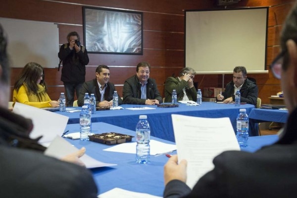 Guillermo Fernández Vara ha destacado la calidad del tabaco en Extremadura y ha mostrado su optimismo de cara a la campaña de 2018.