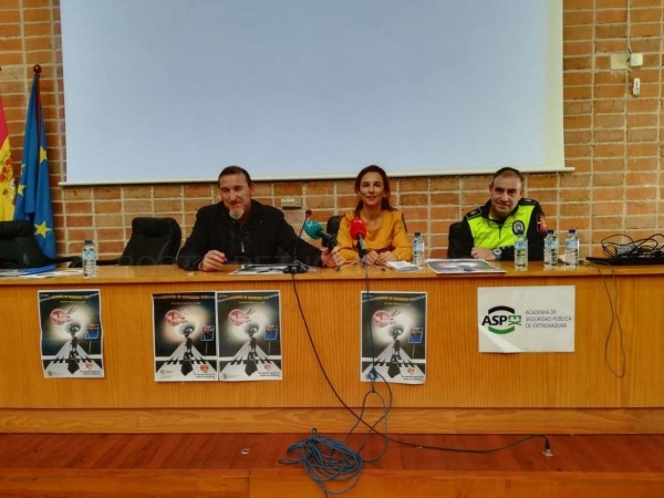 La Junta de Extremadura desarrolla una campaña para concienciar a los mayores de sus limitaciones en el entorno vial.