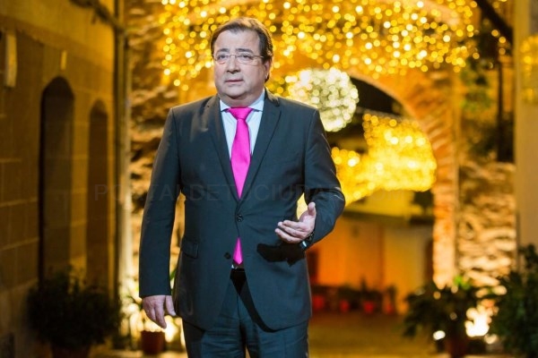 Guillermo Fernández Vara, realiza un llamamiento a reivindicar de forma colectiva nuestros derechos en su mensaje de Navidad.