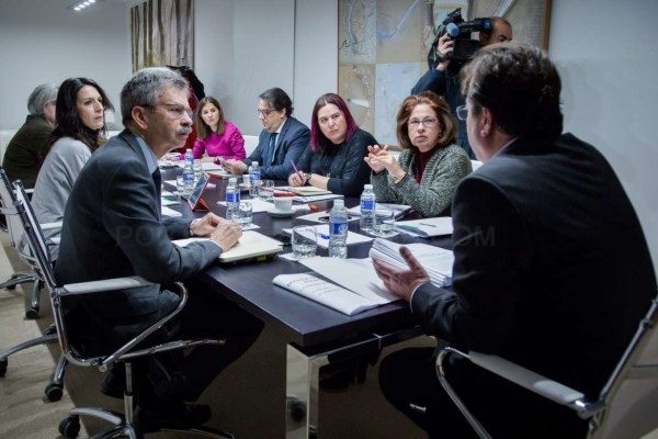 Ayudas al sector apícola y al viñedo.