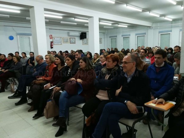 Los 201 docentes de los 112 centros que participan en el programa ¡Muévete! reciben formación específica y pautas sobre su desarrollo.