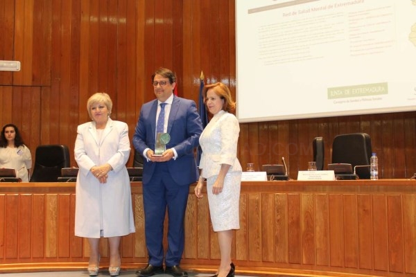 El Plan de Acción de Salud Mental y Discapacidad de la Junta de Extremadura ha recibido el Premio a la mejor “Iniciativa Pública”