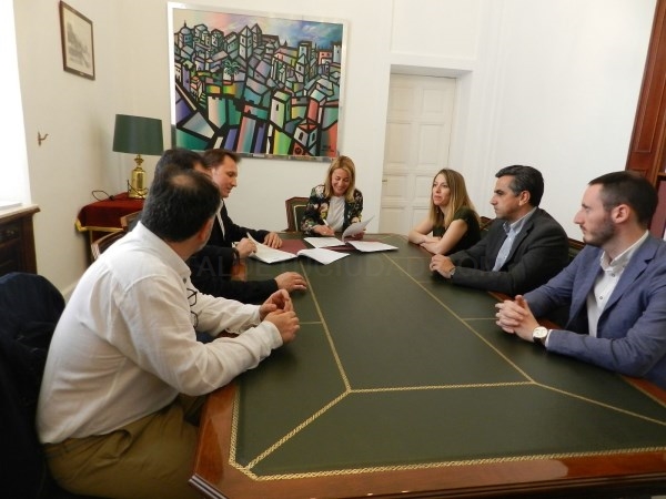Ayuntamiento y AEXTIC firman un convenio para el fomento en el sector de las Tecnologías de la Información y la Comunicación (TIC)
