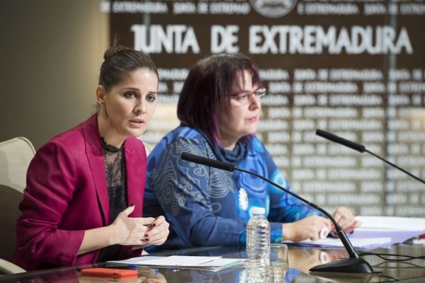 Isabel Gil Rosiña, ha anunciado la convocatoria de subvenciones para el Programa de Inserción Laboral de Personas Paradas de Larga Duración.