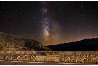 Una imagen del puente romano de Segura gana el primer premio “Señas de Identidad”.