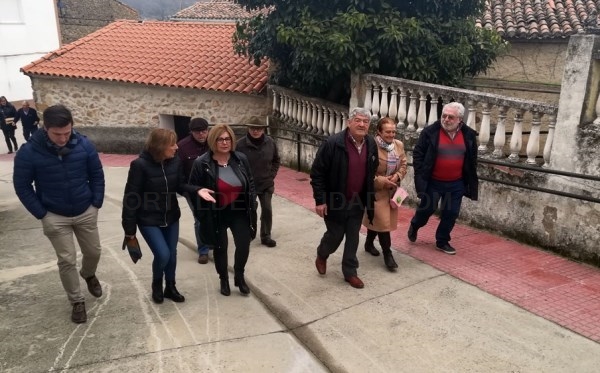 La presidenta de la Diputación visita Gargüera y reitera la importancia del respaldo al mundo rural desde las instituciones