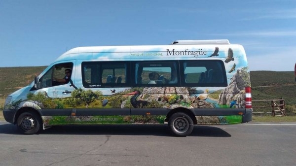 El servicio de microbuses del Parque Nacional de Monfragüe ha sido utilizado por más de 34.000 visitantes en 2018
