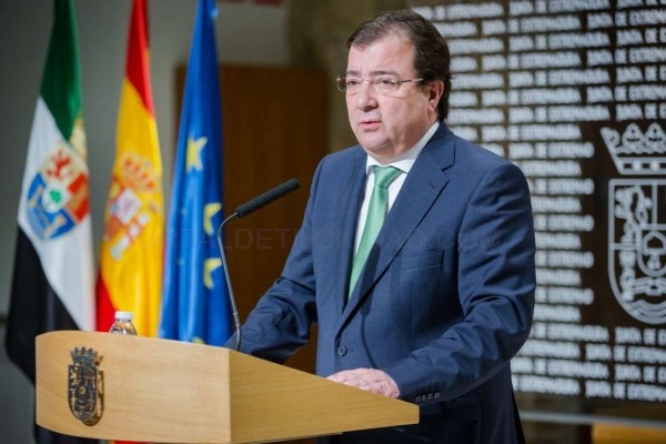 La Junta de Extremadura cederá al Estado la carretera Cáceres-Badajoz para que la convierta en autovía.