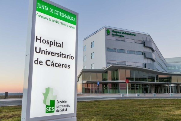 El Hospital Universitario de Cáceres inicia la próxima semana la apertura del resto de consultas.