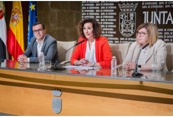 Junta y diputaciones aportan 2,9 millones de euros para la mejora de la infraestructura eléctrica municipal.