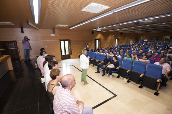 Primera reunión del Gobierno de la Diputación de Cáceres con los alcaldes y alcaldesas de la provincia.
